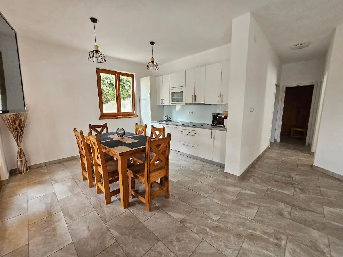 Holiday Homes Sintija Kampor Croatia