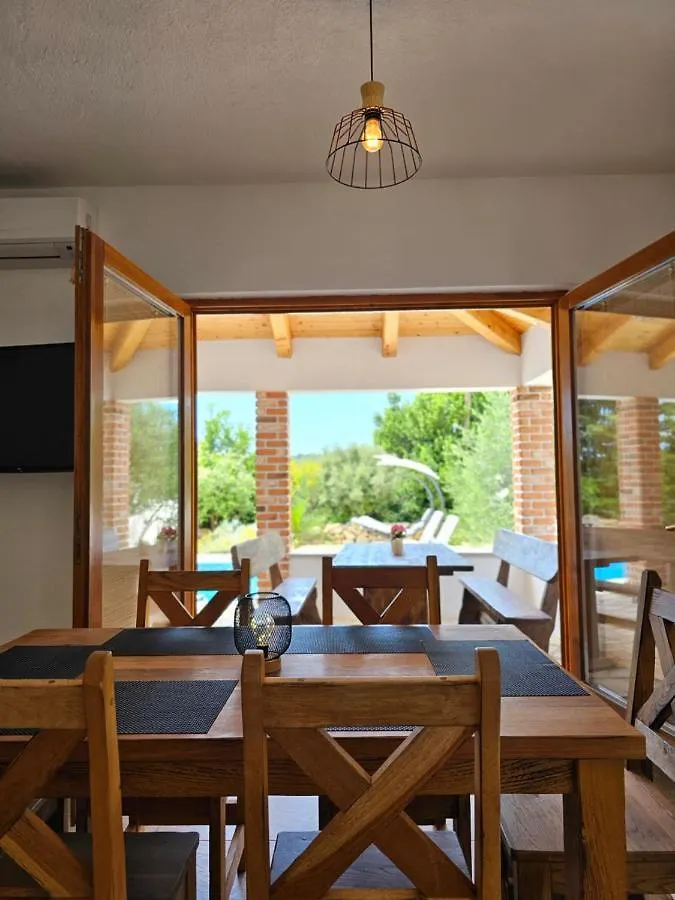 Holiday Homes Sintija Kampor